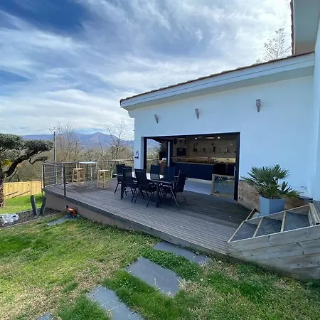 Giulia Villa Montjoie-en-Couserans